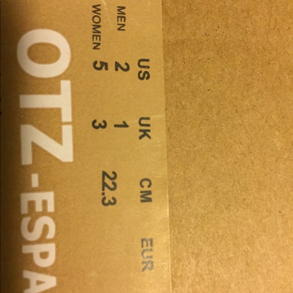 Shoes - Picture 2 of 4